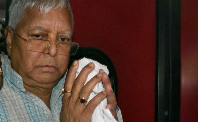 बिहार : लालू व भाजपा की सियासत में मोहरा बन गये रिम्स और एम्स