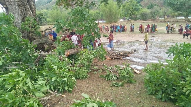 IN PICS : झारखंड में चक्रवात का कहर, 7 मरे