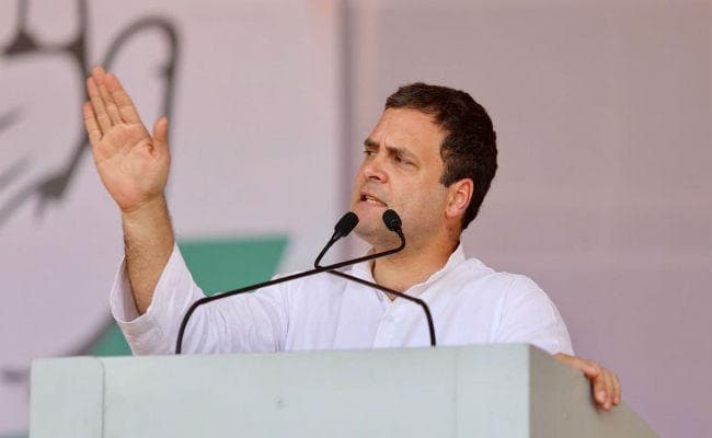 VIDEO कर्नाटक रैली : राहुल गांधी ने कहा- किसानों की कर्ज माफी के सवाल पर मुझे घूरने लगे मोदी