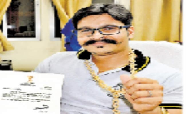 आइआइटी आइएसएम के रिसर्च स्कॉलर को पीएम ने गिफ्ट की माला