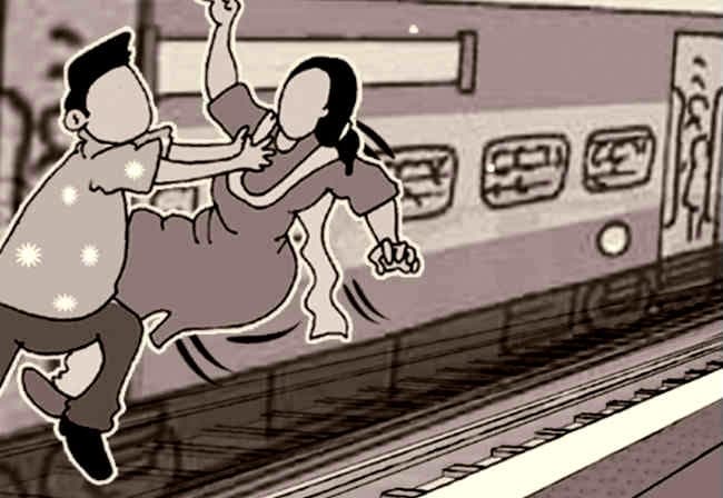 आसनसोल से बरेली जा रहे मां-बेटे को चलती ट्रेन से फेंका