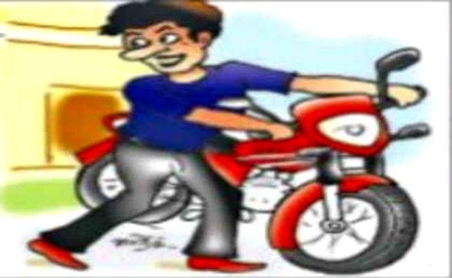 गाेपालगंज : दहेज में नहीं मिली थी बुलेट, 11 साल बाद पत्नी को घर से निकाल दिया