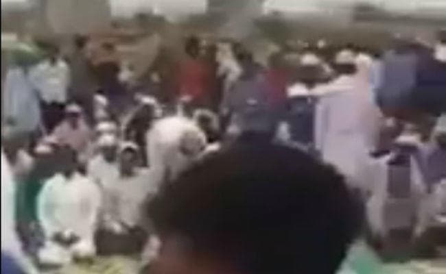 जुमे की नमाज में फिर खलल, बताया गया बांग्लादेशी, जानें पूरा मामला