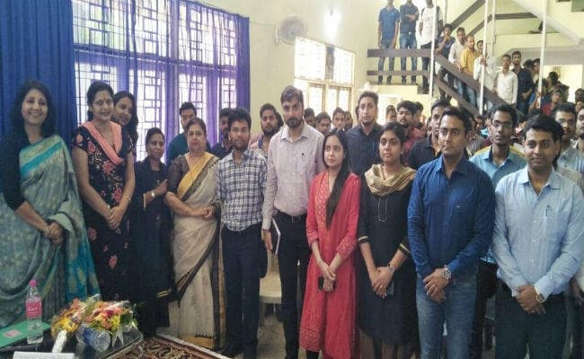 प्रशिक्षु IAS अधिकारियों ने बांटे सफलता के गुर, कामायाबी के लिए तनावमुक्त होकर करें तैयारी