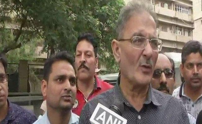 JK डिप्टी सीएम के काफिले का वाहन नहर में गिरा, एक की मौत, पांच जख्मी