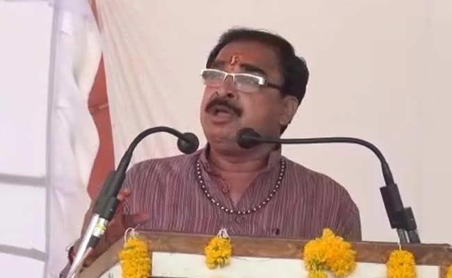 18 साल में लड़कियों की शादी है बीमारी, इसलिए हो रहा लव जिहाद : बीजेपी विधायक गोपाल परमार