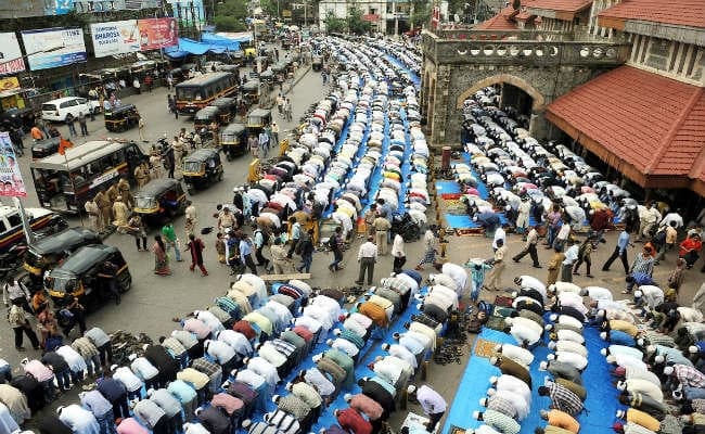 हरियाणा में नमाज विवाद पर सीएम खट्टर का यूटर्न, तसलीमा नसरीन ने किया समर्थन