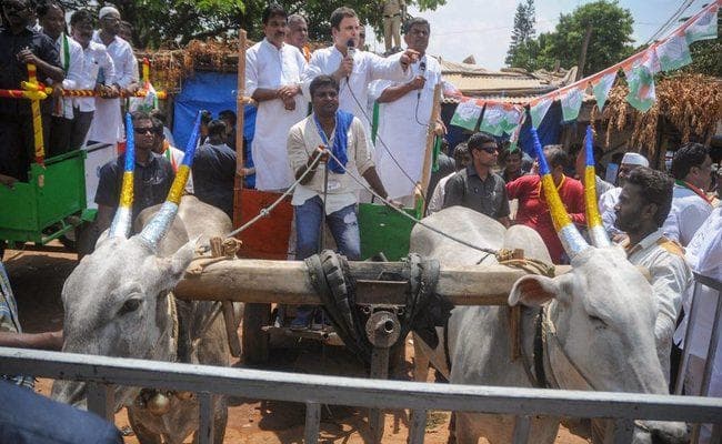 मोदी के ''PPP कांग्रेस'' कटाक्ष पर राहुल का पलटवार, PM ''स्पीकर मोडवाले'' मोबाइल फोन