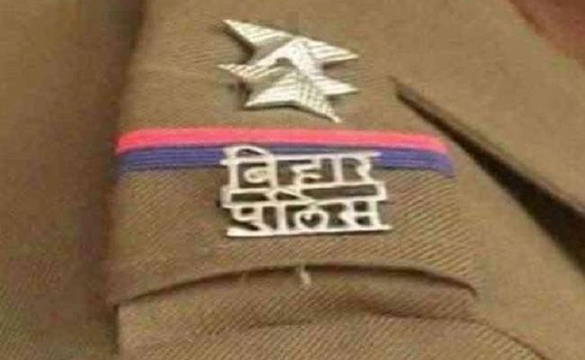बिहार पुलिस दारोगा भर्ती परीक्षा : समस्तीपुर से जुड़ा पेपर लीक का तार, दो जगहों पर छापेमारी