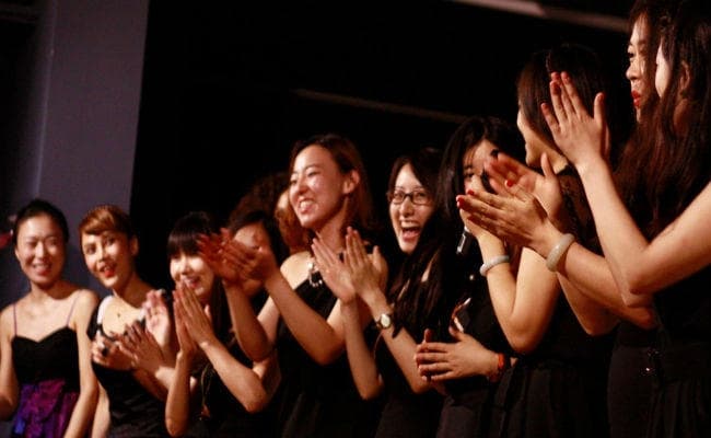 चीनी महिलाएं, आधे आकाश में