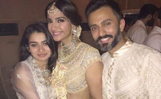 सोनम कपूर की संगीत सेरेमनी में जमकर नाचे अनिल कपूर-शिल्‍पा शेट्टी, देखें वीडियो