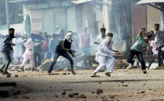 पत्‍थरबाजों के पत्‍थर से तमिलनाडु के पर्यटक की मौत ‘मानवता की हत्या'' : महबूबा मुफ्ती