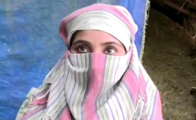 शाहजहांपुर : दुष्कर्म पीड़िता के घर में घुस कर गुंडो ने दी हत्या की धमकी, BJP विधायक पुत्र पर लगाया है रेप का आरोप