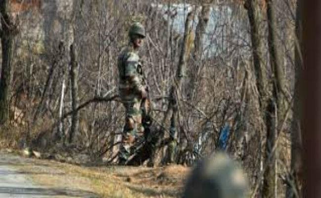 जम्मू-कश्मीर में सुरक्षाबलों को मिली बड़ी सफलता, जिंदा पकड़े गये लश्कर के 10 आतंकी, दो ढेर