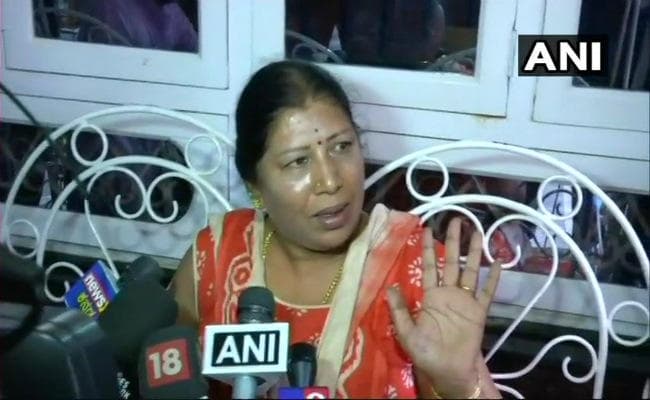 कर्नाटक : वोटर कार्ड जब्त मामले में सामने आयीं मंजुला, बोलीं सामान रखने लिया था फ्लैट