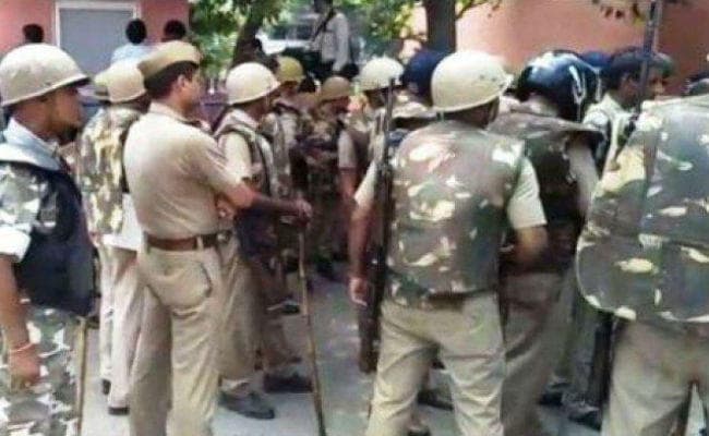 यूपी के सहारनपुर में दलित युवक हत्या मामले में चार गिरफ्तार, चप्पे-चप्पे पर पुलिस तैनात, इंटरनेट बंद