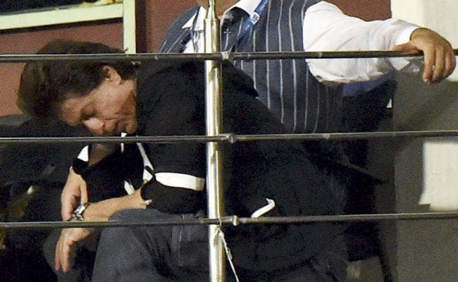 कोलकाता की हार से निराश शाहरुख खान ने फैन्‍स से ट्वीट कर माफी मांगी