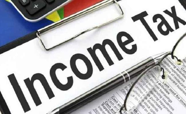 बिहार : दरभंगा में रोज पब्लिक स्कूल के 3 ब्रांचों पर आयकर का छापा