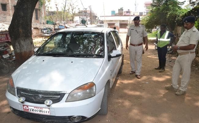 प्रेस लिखी कार के जरिये कर रहे थे यह गैर कानूनी काम, जब पुलिस ने देखा तो...