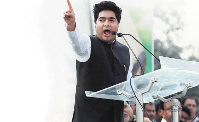 लोगों के दरवाजे पर खड़ा है विकासश, अभिषेक बनर्जी