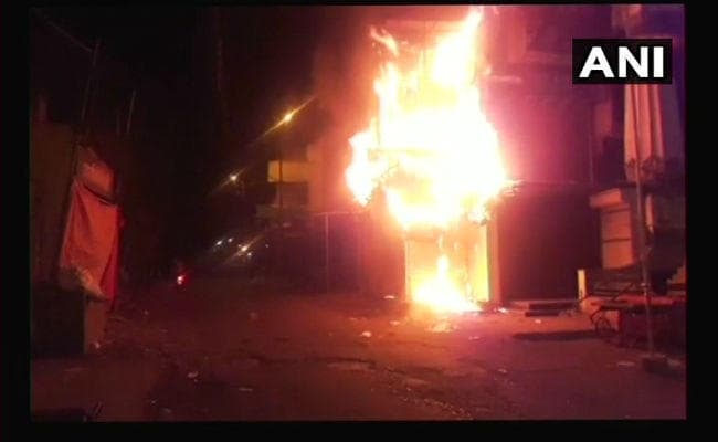 महाराष्ट्र के औरंगाबाद में हिंसा के बाद शांति, झड़प में 2 की मौत, 51 घायल
