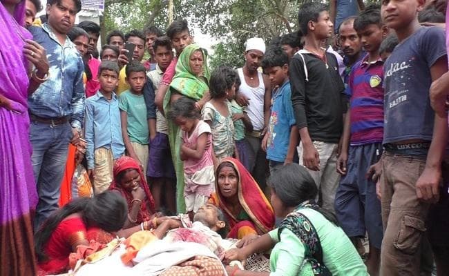 बिहार : समस्तीपुर में युवक ने प्रेमिका के पिता को दिनदहाड़े चाकू से गोदकर मौत के घाट उतारा