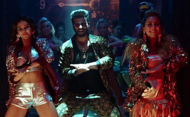 ''भावेश जोशी सुपरहीरो'' के ''च्यवनप्राश'' गाने में ऐसे हुई अर्जुन कपूर की एंट्री, जानें