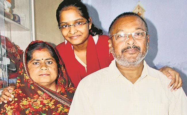 ICSE & ISC Result : 12वीं साइंस में देश की 2nd टॉपर बनी बिहार की बेटी मीनाक्षी, कभी ट्यूशन नहीं पढ़ी