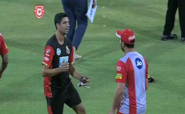 IPL 11 : मैच शुरू होने से पहले अचानक नाचने लगे युवराज सिंह, VIDEO वायरल