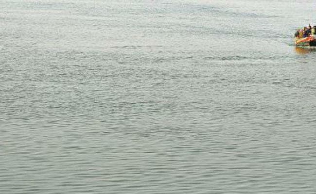 आंध्र प्रदेश में नौका हादसा, 17लोगों की डूबने से मौत, 23 लापता