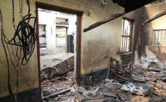 भाजपा को वोट देना पड़ा महंगा, 20 घर जलाये