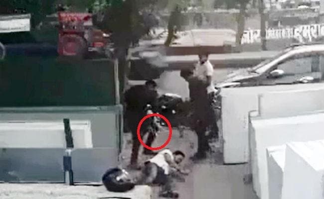 हाजीपुर : अपराधियों ने कर दी व्यवसायी की गोली मार कर हत्या, कैसे दिया घटना को अंजाम, ...देखें VIDEO