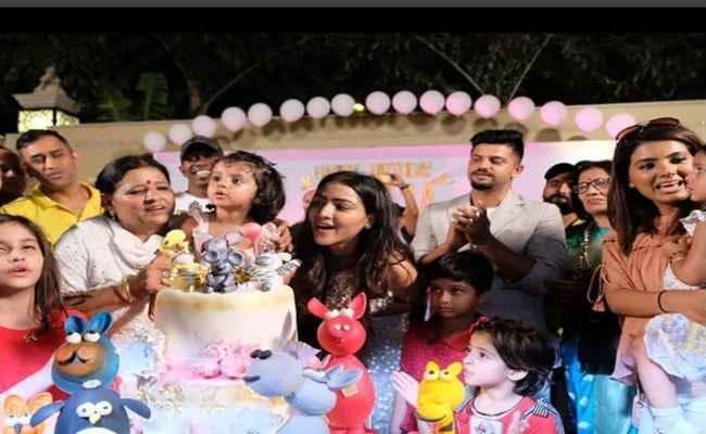 IPL 11 : रैना की बेटी की बर्थडे में धौनी-ब्रावो ने गाया गाना, बेटी जीवा ने किया डांस, देखें VIDEO