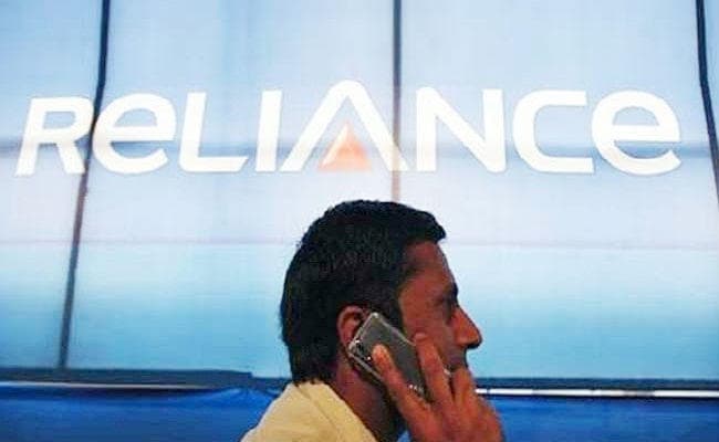 NCLT के कदम से आरकॉम के शेयर 20.5 फीसदी लुढ़के