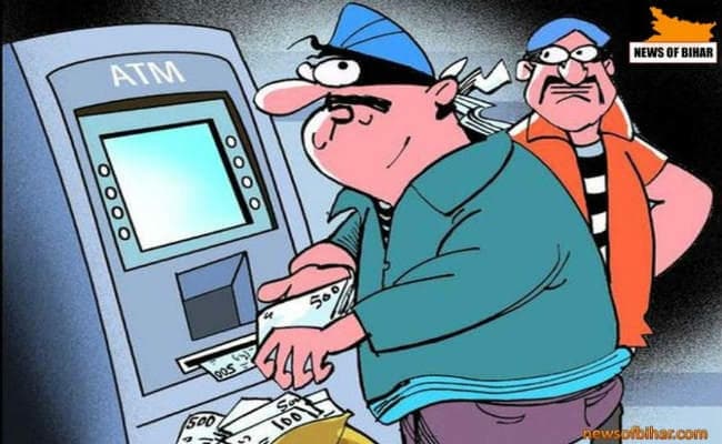 एटीएम तोड़कर रुपये निकालने की कोशिश, पुलिस ने दो युवकों को किया गिरफ्तार