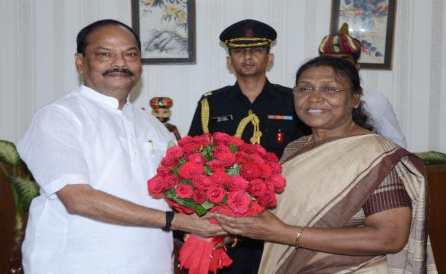 राज्यपाल द्रौपदी मुर्मू के तीन साल पूरे, सीएम रघुवर ने दी बधाई