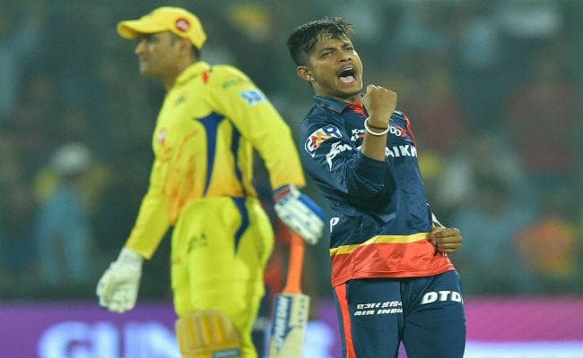 IPL 11 : पहली बार रन के लिए तरसे धौनी, 23 गेंद में बनाये 17 रन, फैन्‍स हैरान