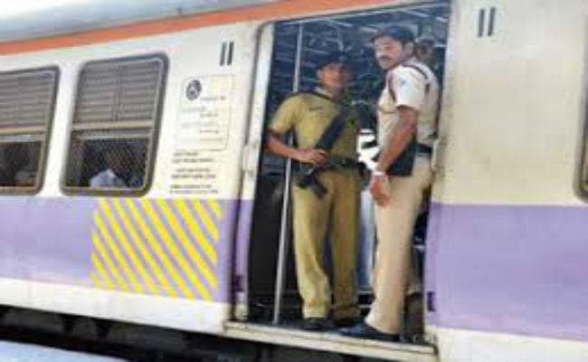 रेलवे में कांस्टेबल भर्ती के लिए नौ हजार पद, एक जून से करें आवेदन