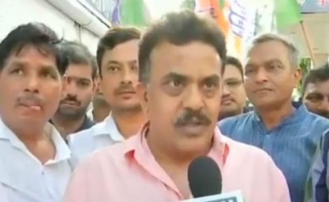 संजय निरुपम ने कर्नाटक राज्‍यपाल को लेकर दिया बेहद विवादास्‍पद बयान, बोले, वजुभाई वाला के नाम पर....