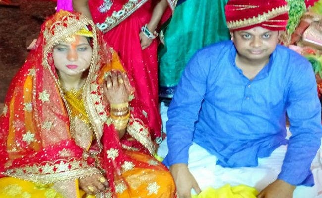 मिसाल : रोहतास निवासी IAS अफसर ने सादे समारोह में की दहेजमुक्त शादी