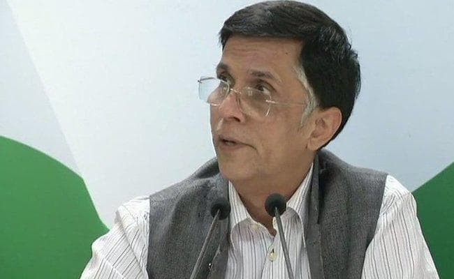 पेट्रोल-डीजल की बढ़ती कीमतों पर कांग्रेस का तंज, तत्काल उत्पाद शुल्क घटायें ''महाराजा मोदी''