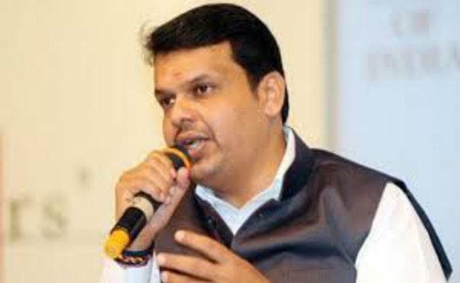 भाजपा में शामिल होने के लिए कई लोग हैं कतार में: फडणवीस