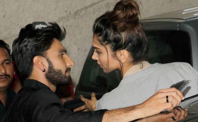 नवंबर महीने में इस तारीख को शादी कर सकते हैं रणवीर-दीपिका!