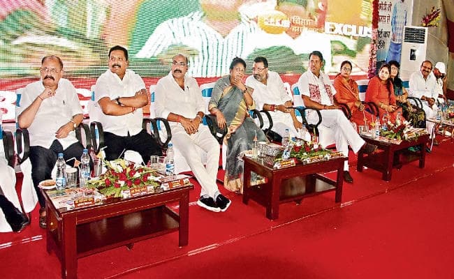 देवघर को प्रधानमंत्री नरेंद्र मोदी ने दिया एम्स और एयरपोर्ट का तोहफा, पीएनजी योजना में भी किया शामिल