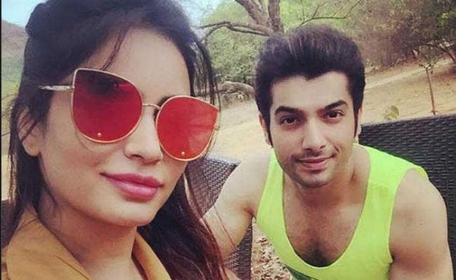 एक्‍टर शरद मल्‍होत्रा और पूजा बिष्‍ठ का ब्रेकअप, ये है वजह!