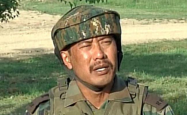 लडकी ने कहा-मेजर लीतुल गोगोई मेरा फेसबुक फ्रेंड हैं, मैं अपनी मर्जी से होटल में गयी