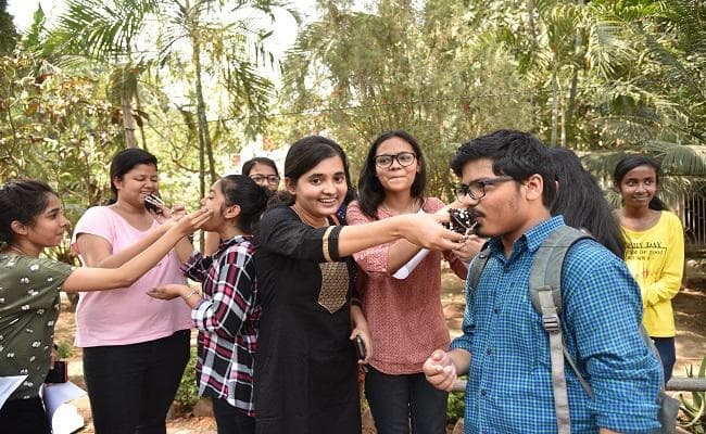 CBSE 12th Result 2018 : आर्ट्स में सुजल, कामर्स में उज्ज्वल और साइंस में सिद्धांत बने बिहार के टाॅपर