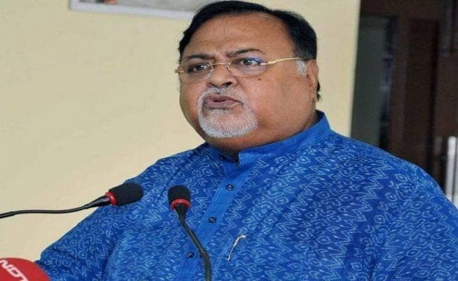 देश पीछे जा रहा, पर बंगाल में हो रहा विकास : पार्थ