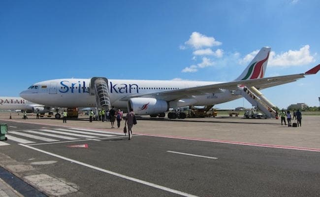 248 यात्रियों से भरा श्रीलंका एयरवेज का विमान केरल में आंधी-तूफान में फंसा