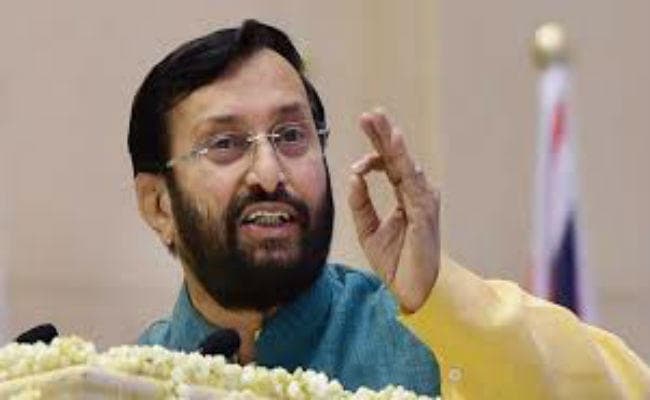 जावड़ेकर ने सीबीएसई की 10वीं की परीक्षा पास करने वाले छात्रों को बधाई दी